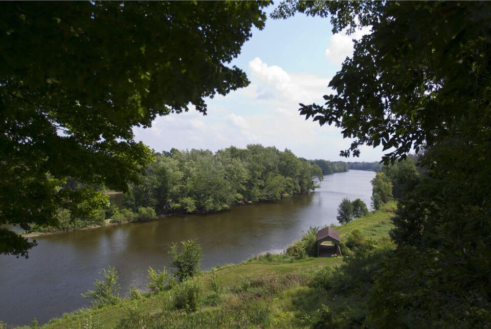 Push for powerboat link from Grand Rapids to lakeshore drawing scrutiny